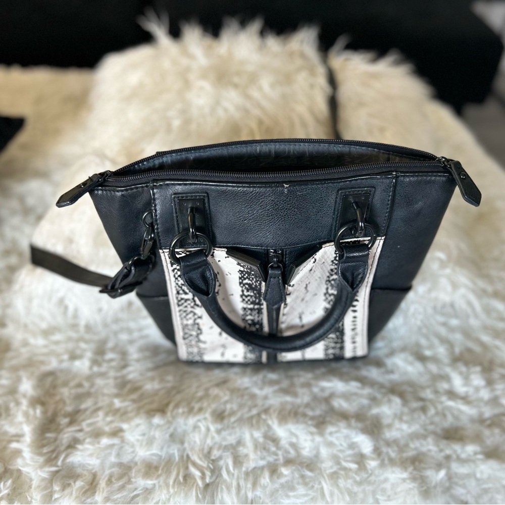 Danielle Nicole 
Alexa Baby Cross-Body Bag